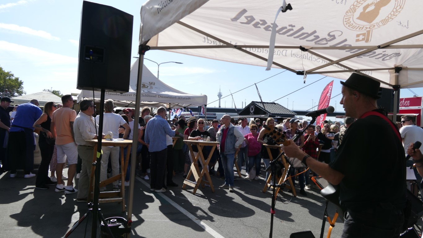 %Elli and friends band düsseldorf%