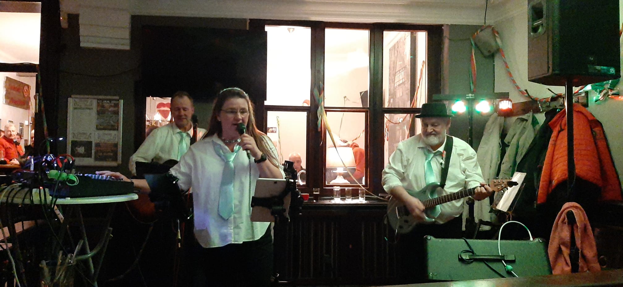 %Elli and friends band düsseldorf%