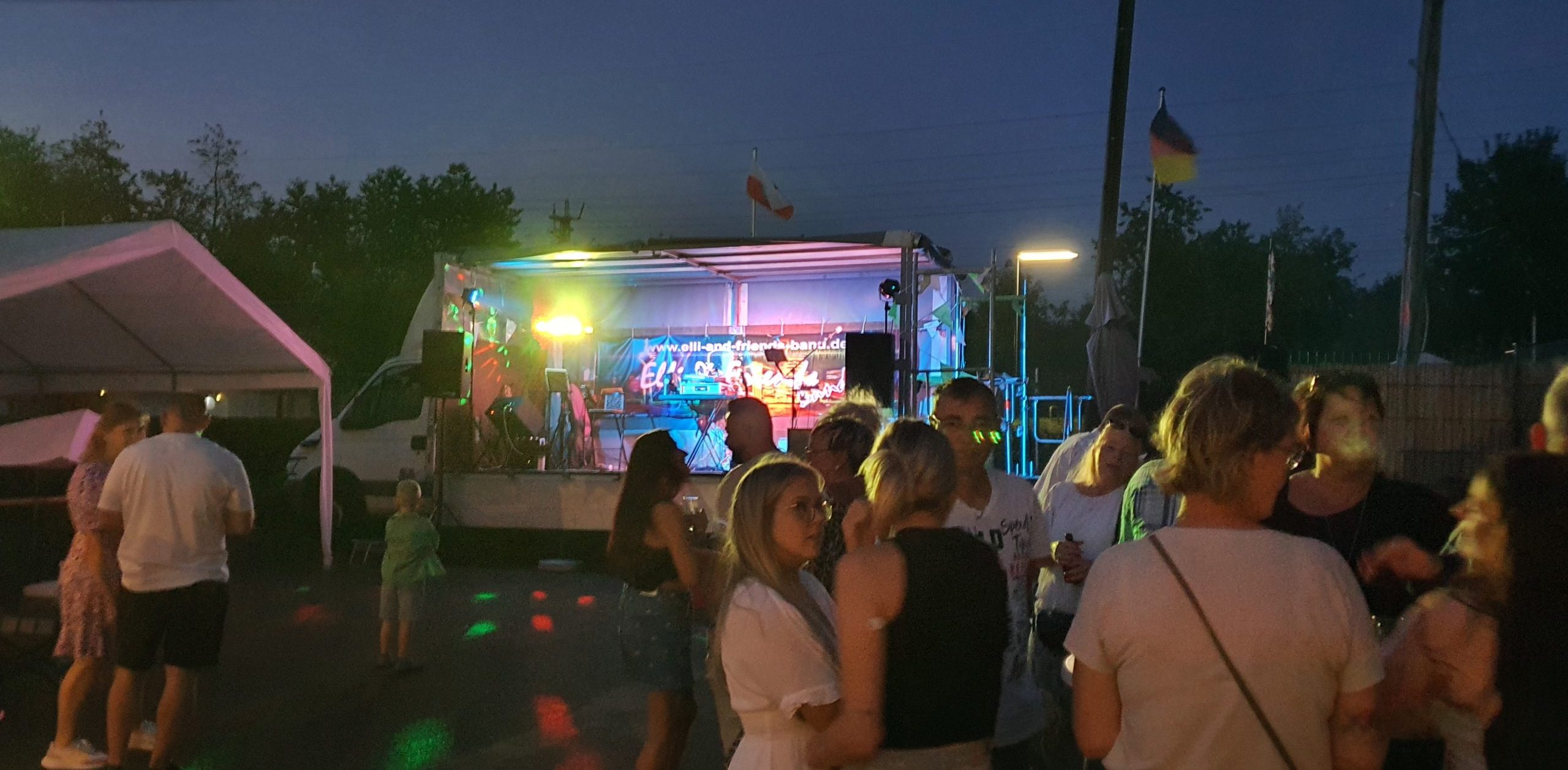 %Elli and friends band düsseldorf%