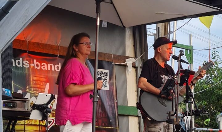 %Elli and friends band düsseldorf%