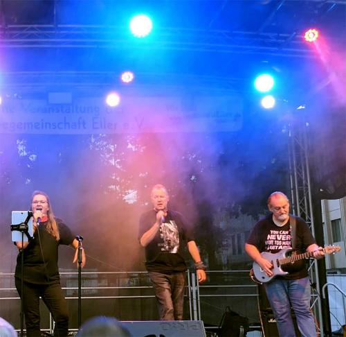 Elli & Friends BandRock, Pop Cover aus Düsseldorfelliandfriends, band, Live