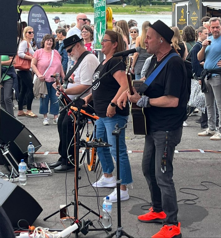 %Elli and friends band düsseldorf%