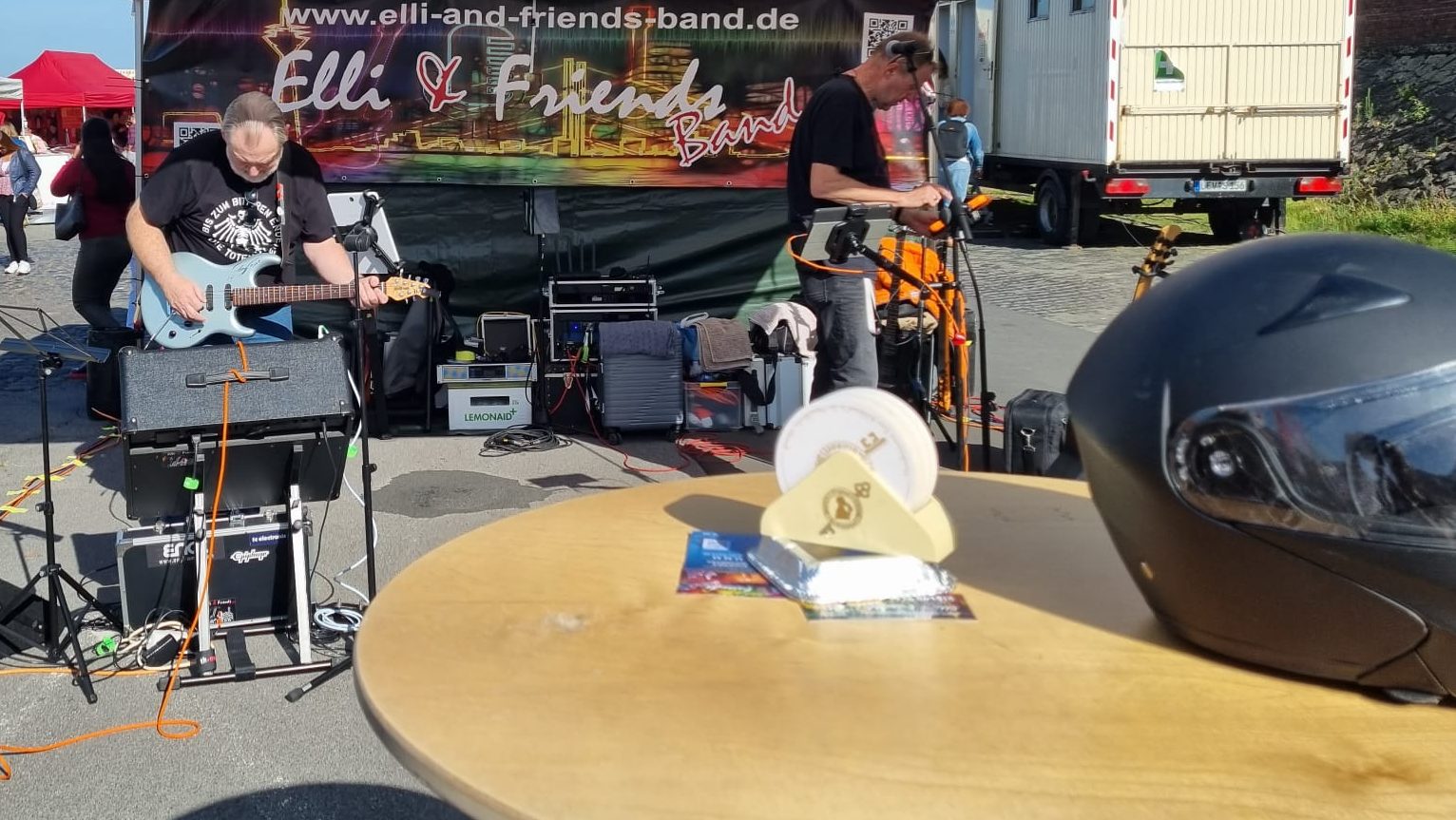 %Elli and friends band düsseldorf%